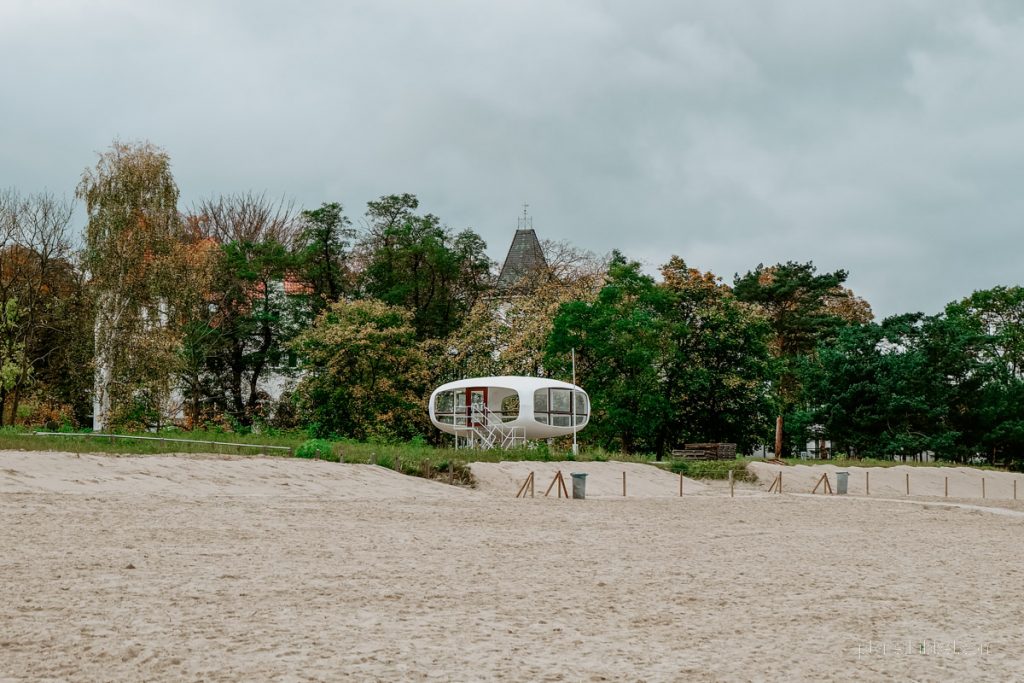 Müther-Turm am Strand von Binz auf der Insel Rügen