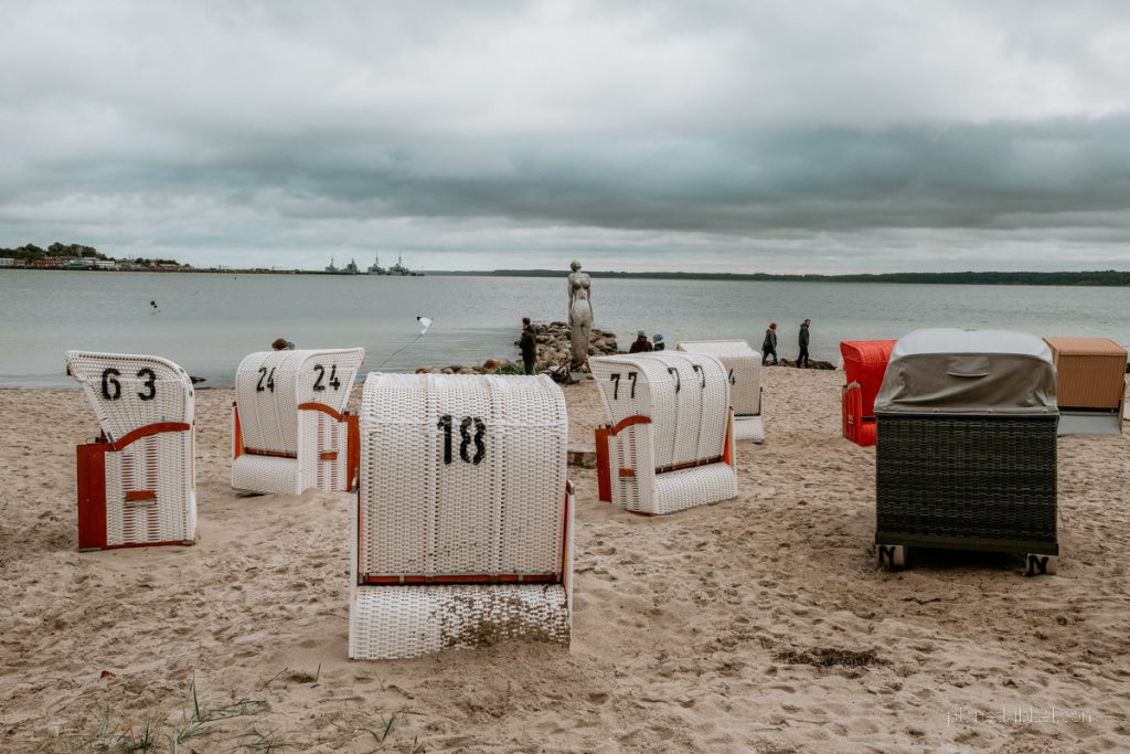 Strand von Eckernförde mit Strandkörben